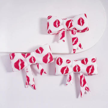 Red Lip Print Bowtie Silicone Straw Topper